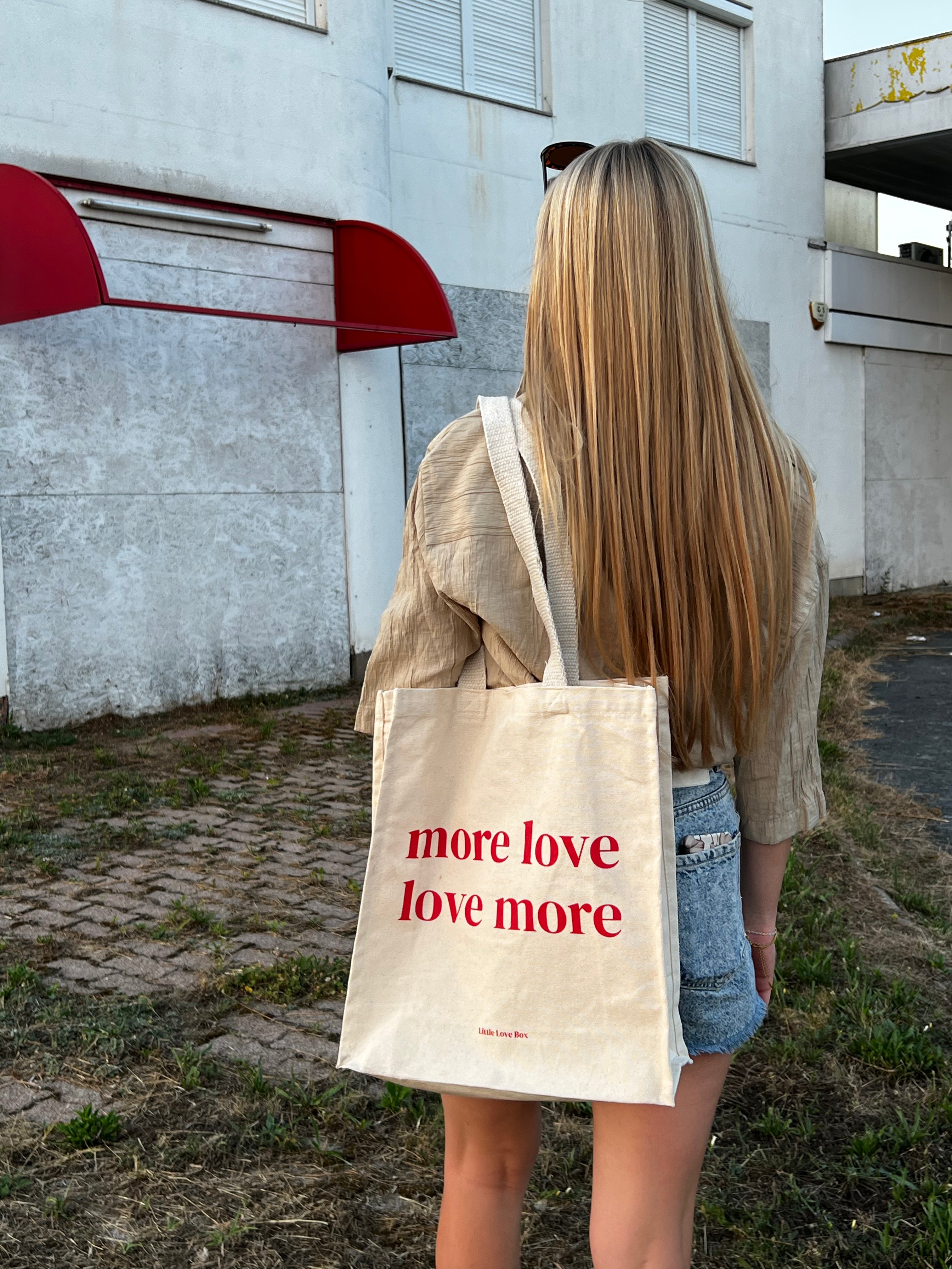 Limitált Little Love Box vászontáska - Love More More Love