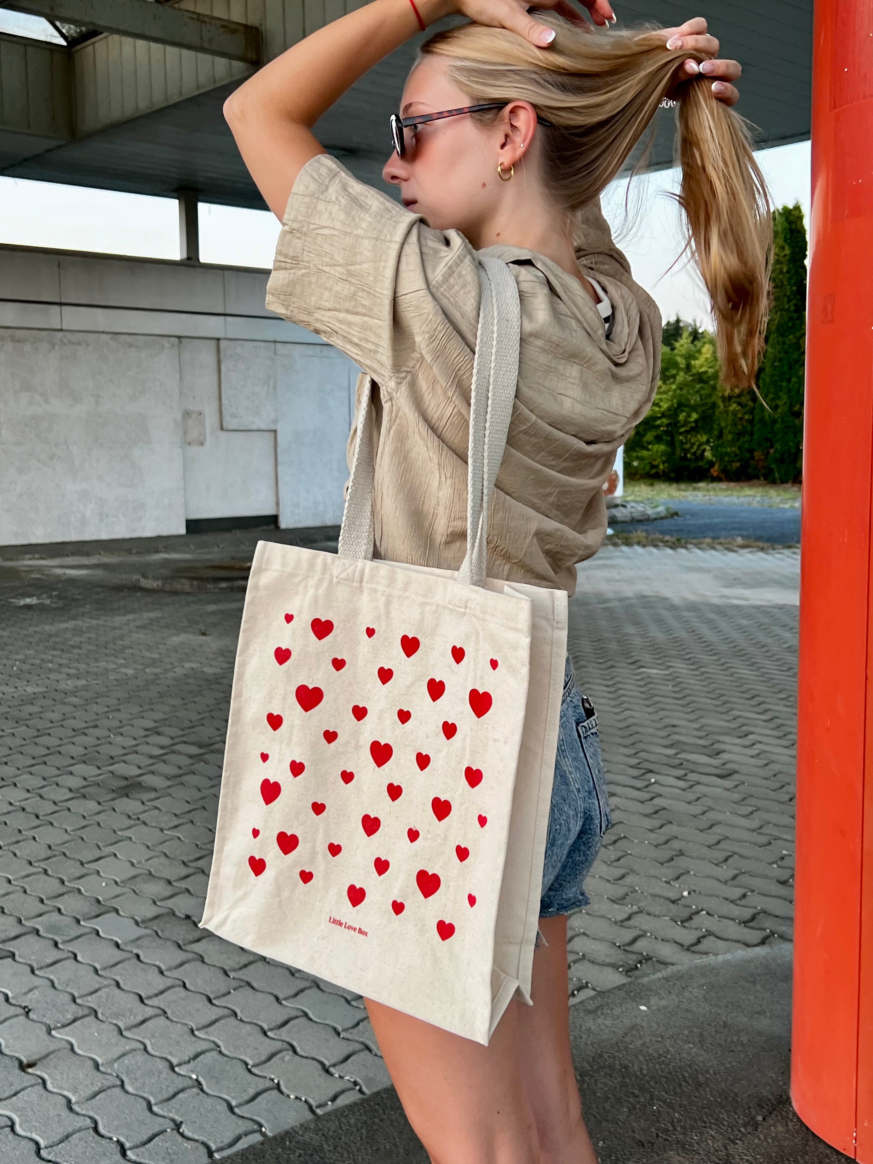 Limitált Little Love Box vászontáska - Szívecskés